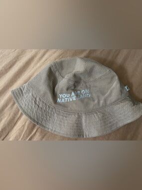 Bucket Hat